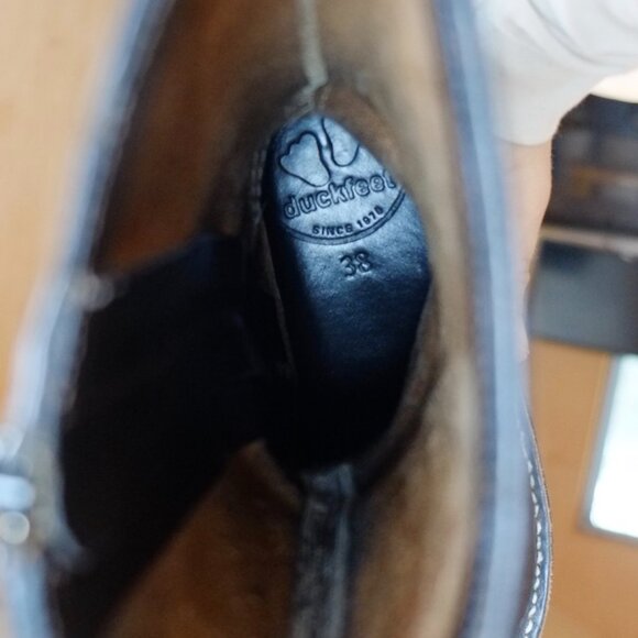 Duckfeet Women's Leather Boots w NEW Vibram Soles Sz. EU 38 US 7.5/8 - Picture 7 of 9